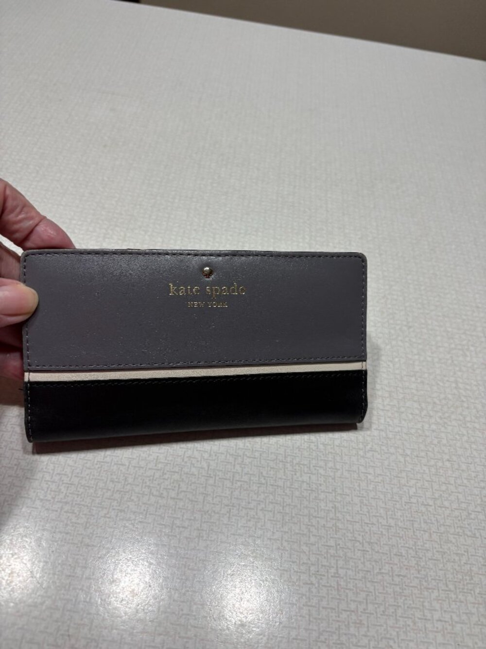 Like New kate spade NY Leather Bifold Wallet in Black, Grey & Cream